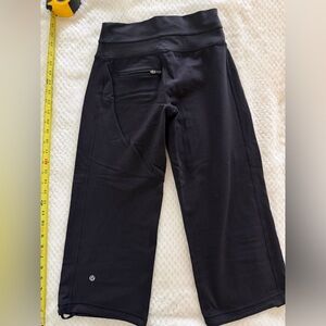 Lululemon Black Athletic capris, sz 4